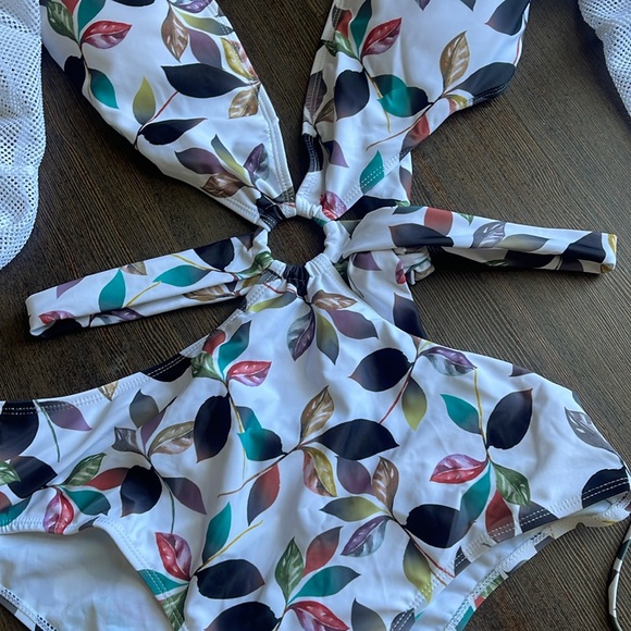 V- Neck One Piece Mesh Long Sleeve Swimwear NWT - Picture 6 of 9